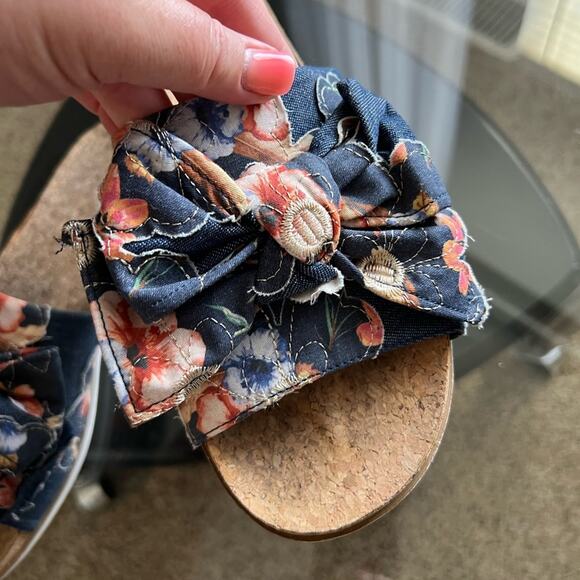 Crown Vintage Artrisia Floral Denim Bow Sandals Women’s Size 9 - Picture 6 of 12